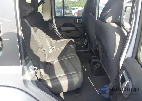 2020 Jeep Wrangler Unlimited Sahara 4X4 z USA, uszkodzony, nr VIN 1C4HJXEN1LW204563